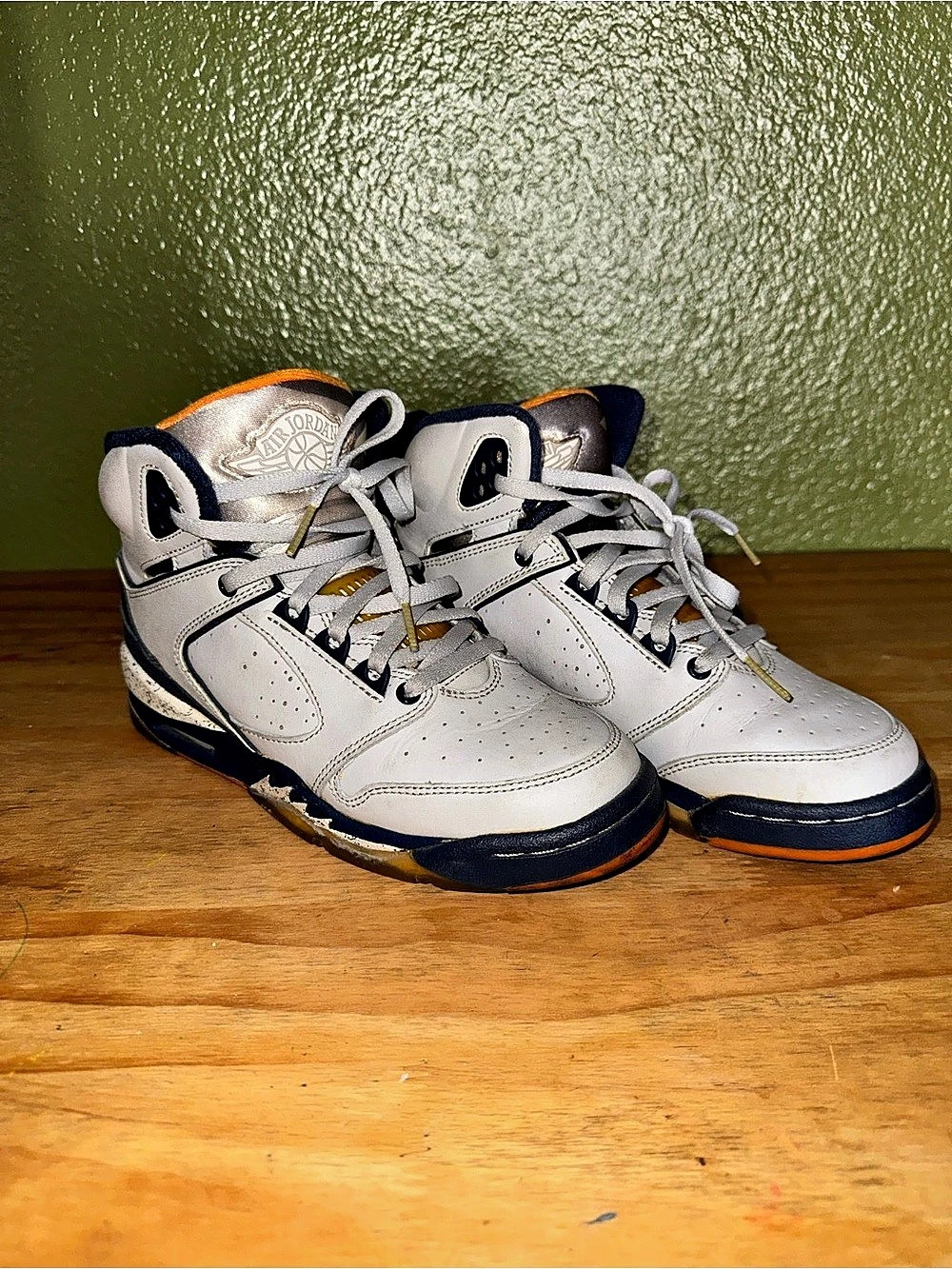 Jordan Air Jordan 1 High Top Sneakers White & Blue US 3.5y